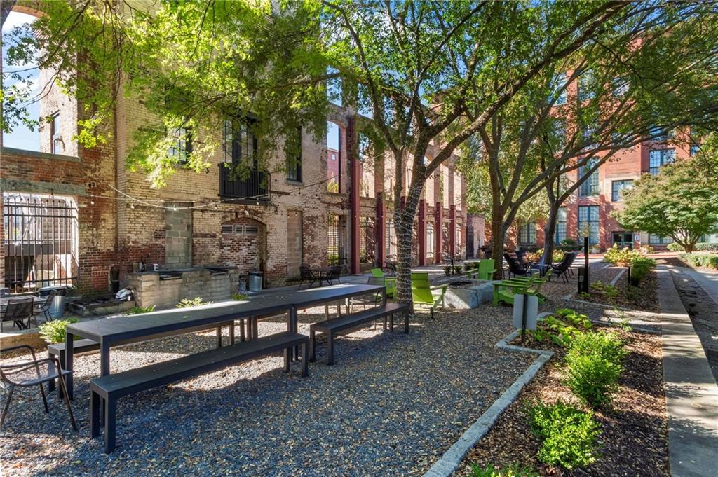 170 Boulevard SE Unit F109