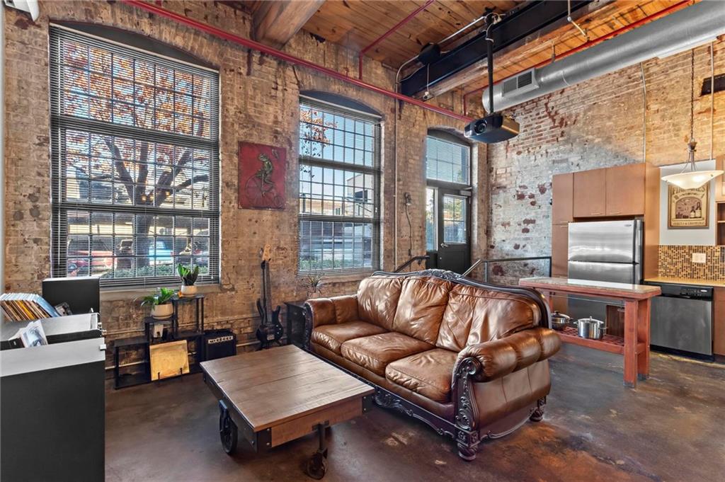 170 Boulevard SE Unit F109