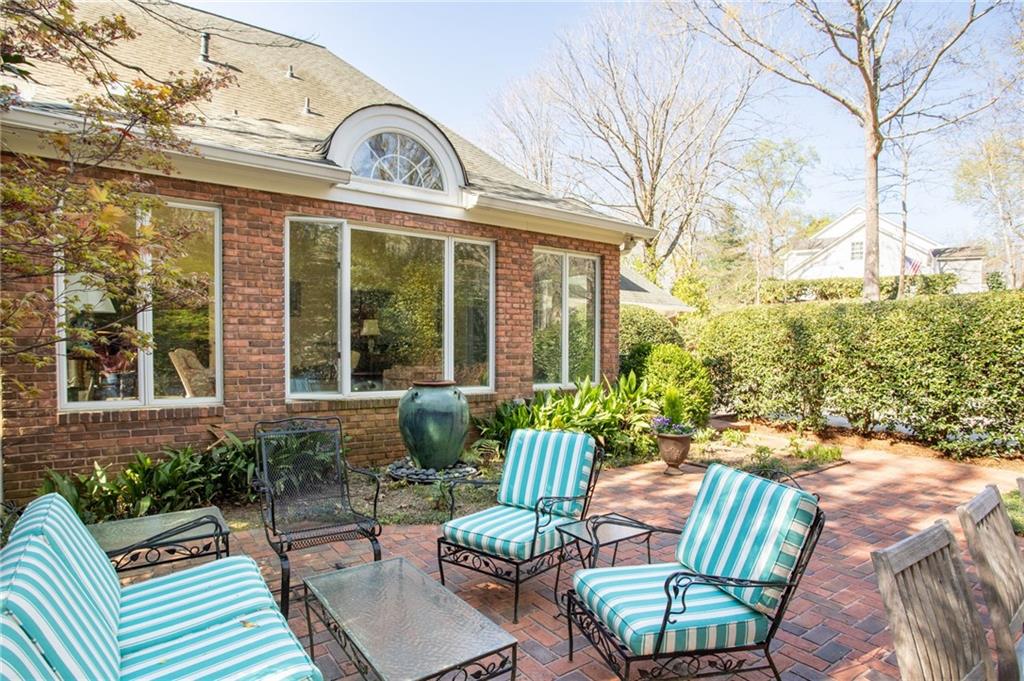 6225 Old Hickory Point