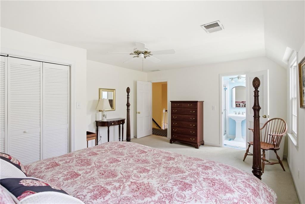 6225 Old Hickory Point