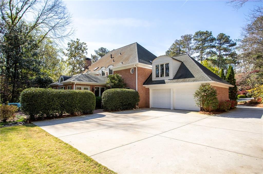 6225 Old Hickory Point