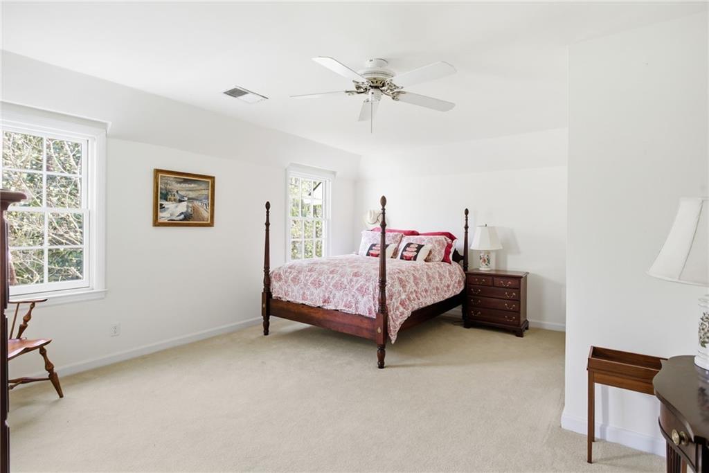 6225 Old Hickory Point