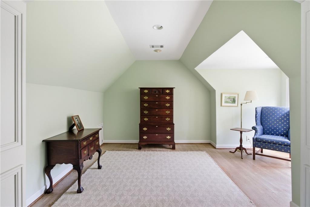 6225 Old Hickory Point