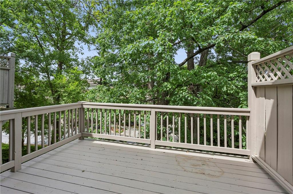 343 Ardmore Court NW