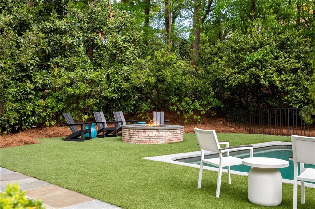 3947 Parian Ridge Road NW