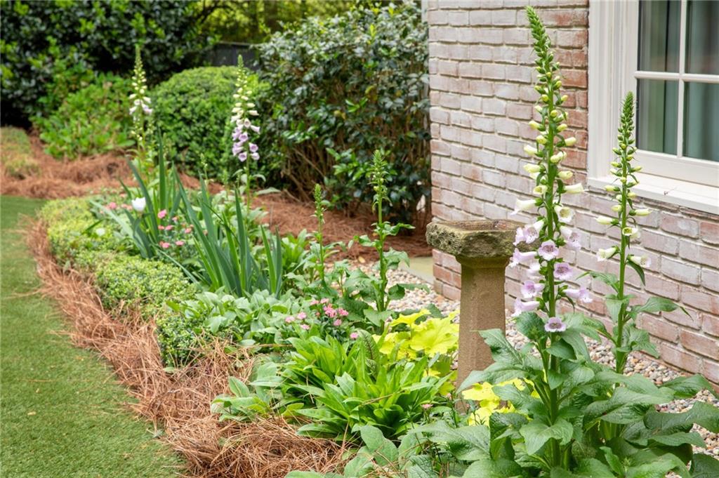 3947 Parian Ridge Road NW