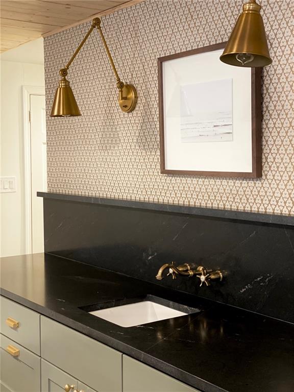 4087 Beechwood Drive NW