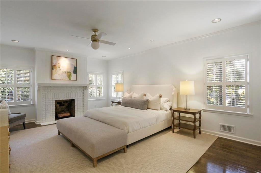 4087 Beechwood Drive NW