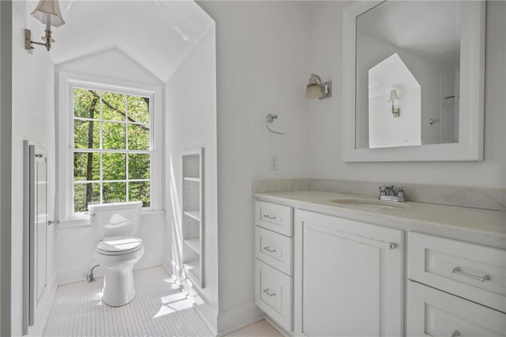 4087 Beechwood Drive NW