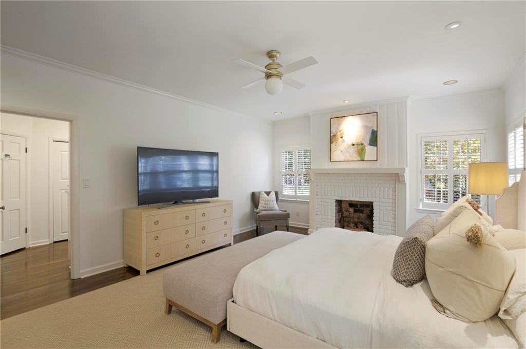 4087 Beechwood Drive NW