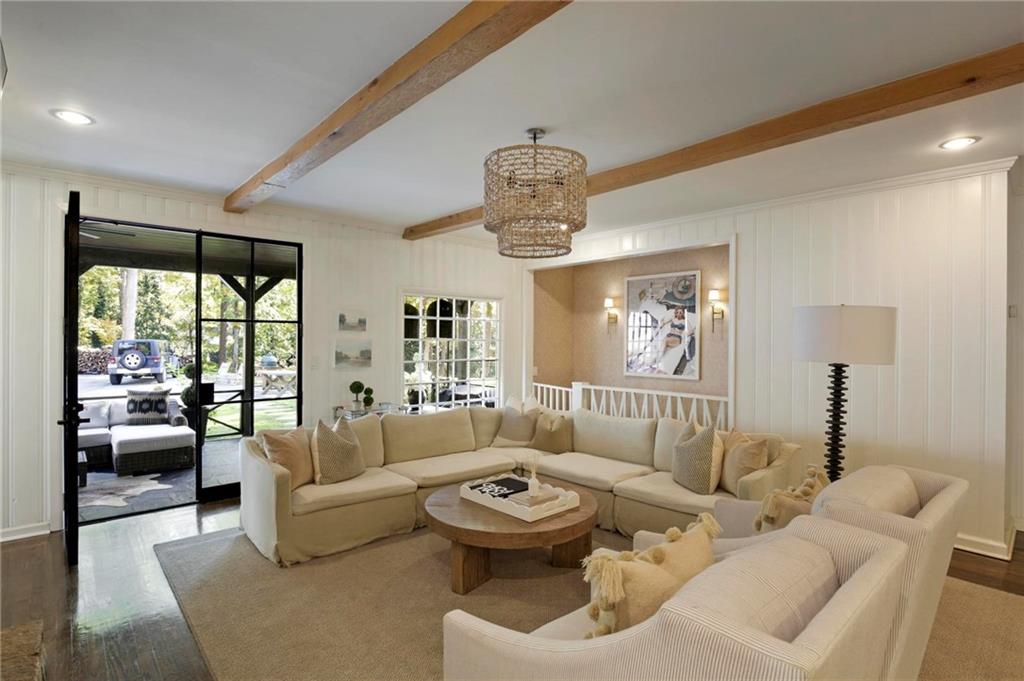 4087 Beechwood Drive NW