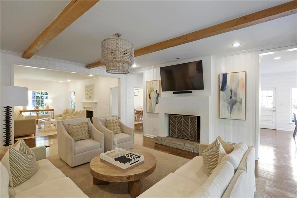 4087 Beechwood Drive NW