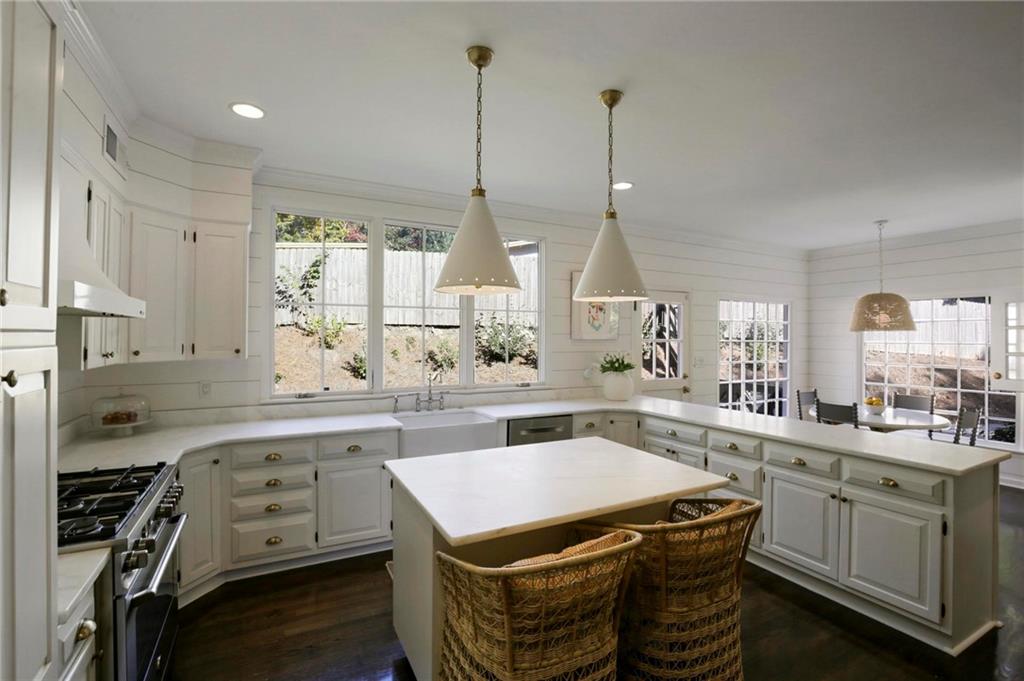 4087 Beechwood Drive NW