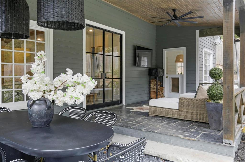 4087 Beechwood Drive NW