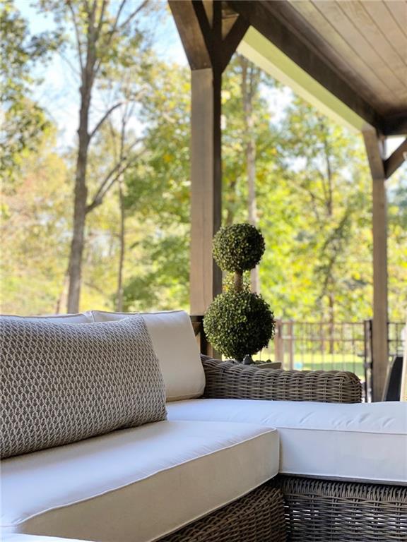 4087 Beechwood Drive NW