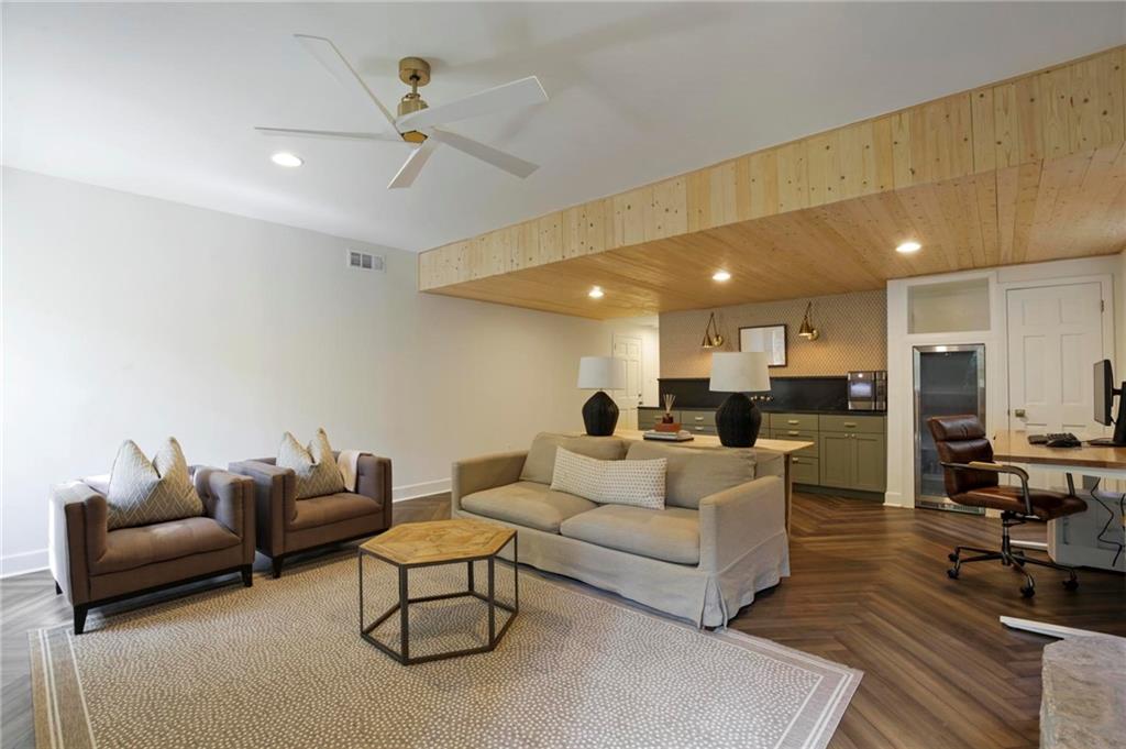 4087 Beechwood Drive NW