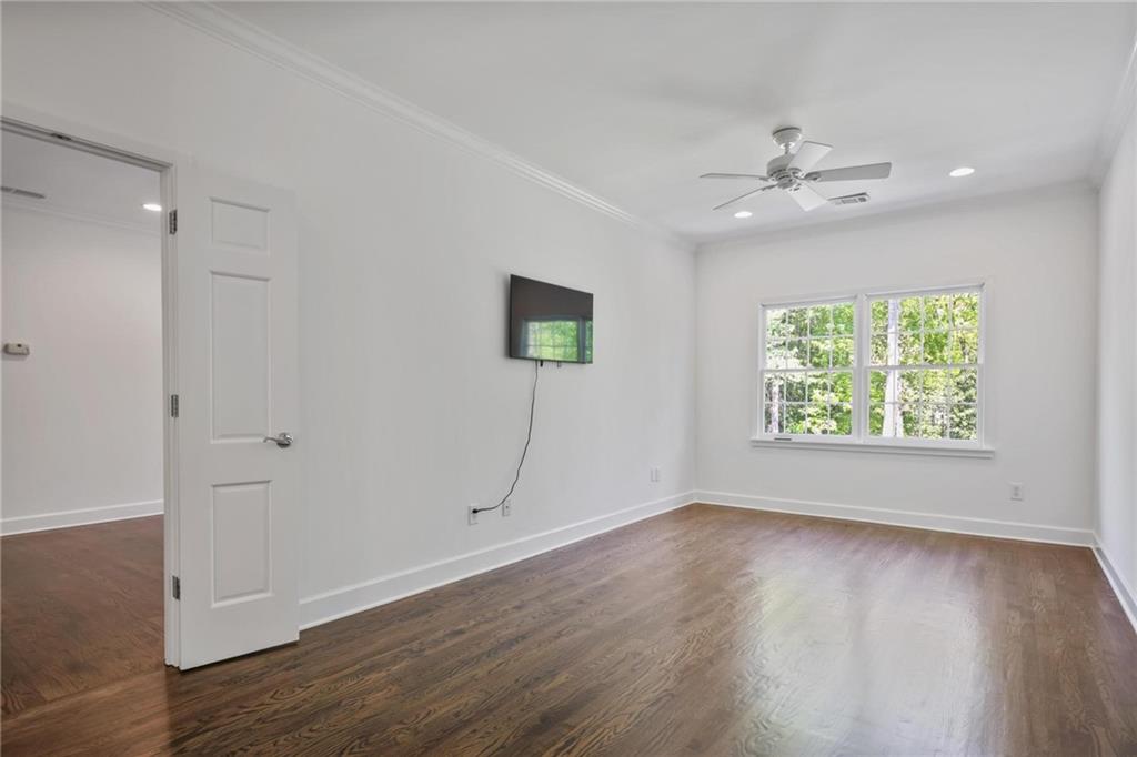 4087 Beechwood Drive NW