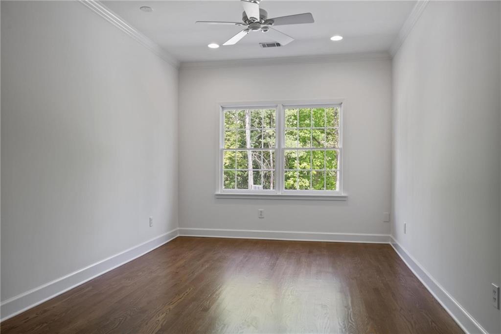 4087 Beechwood Drive NW