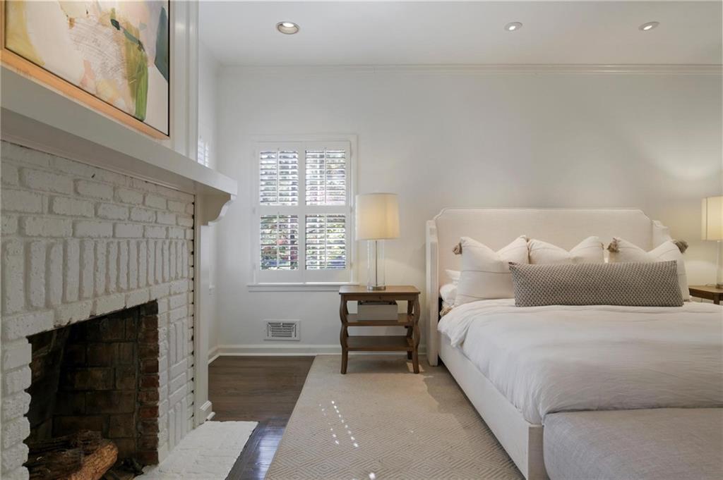 4087 Beechwood Drive NW