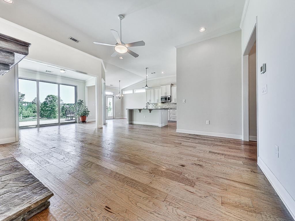 309 Laurel Lookout Hills