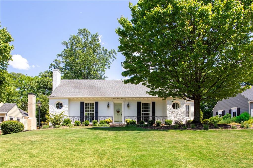 1825 Greystone Road NW