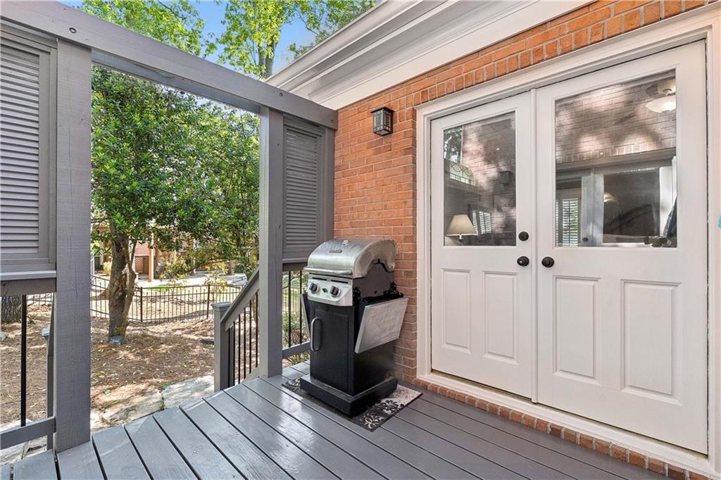 210 Wicklawn Way