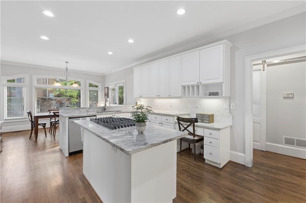 210 Wicklawn Way