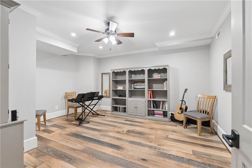 210 Wicklawn Way