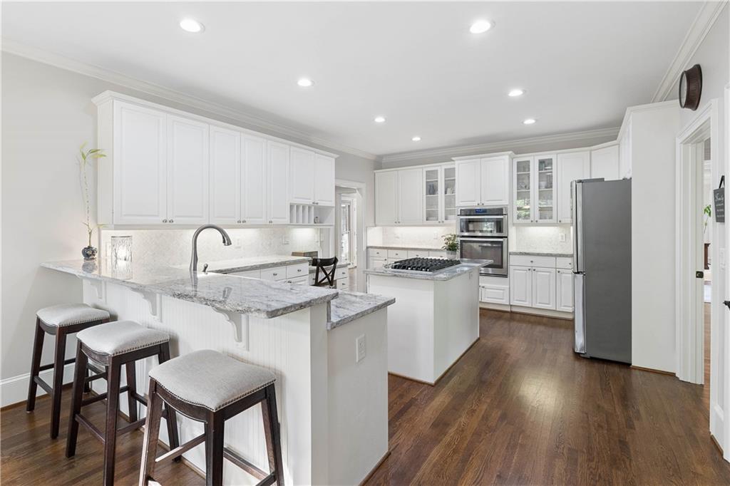 210 Wicklawn Way