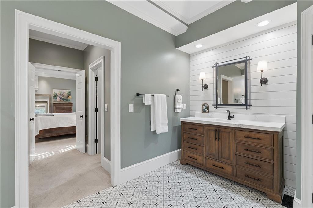 210 Wicklawn Way