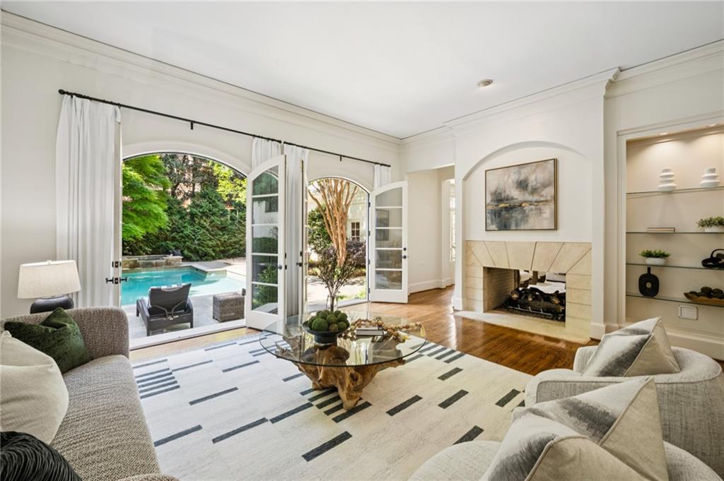 82 Blackland Road NW