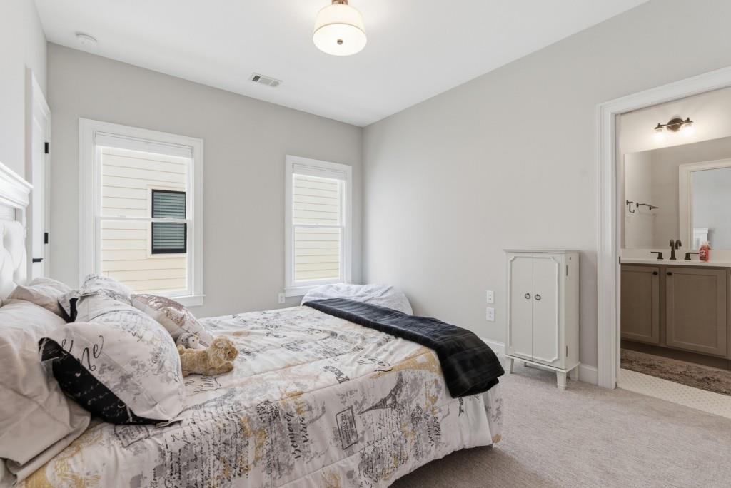 1822 Commons Circle