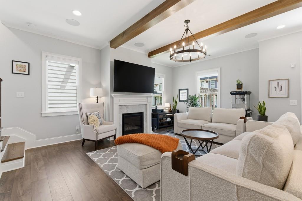 1822 Commons Circle