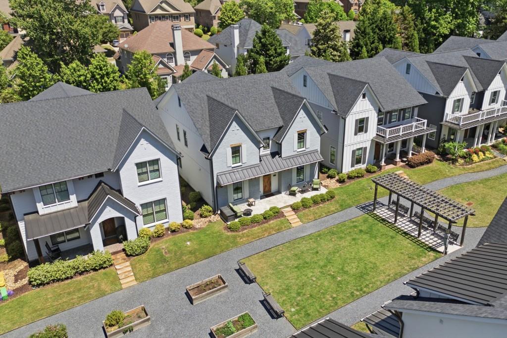 1822 Commons Circle