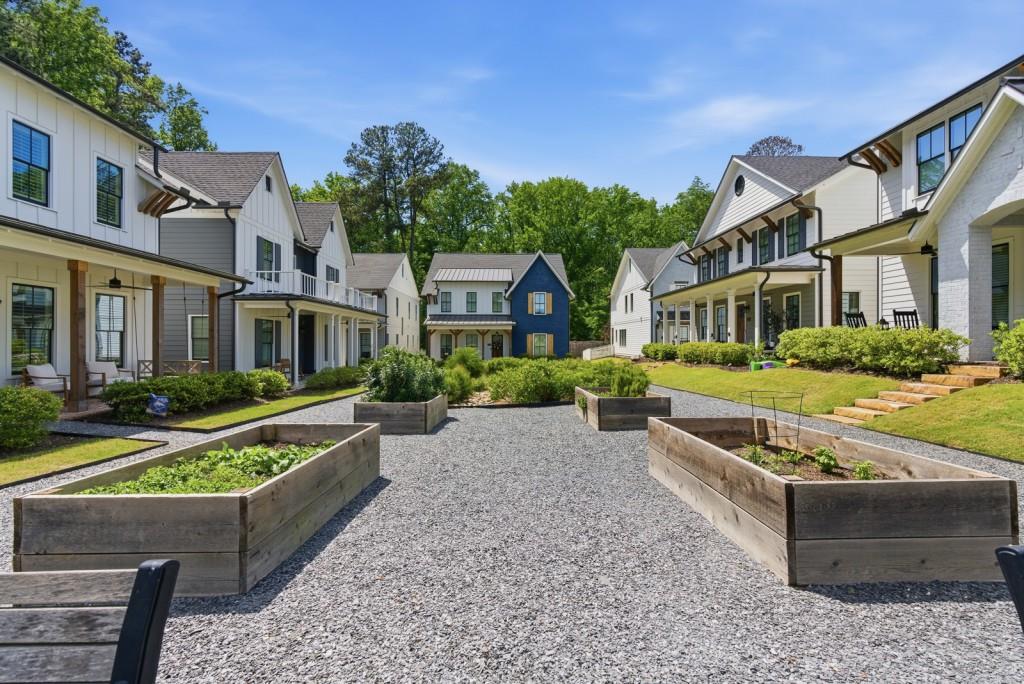 1822 Commons Circle