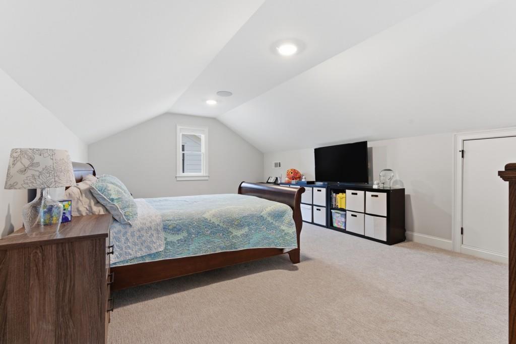 1822 Commons Circle