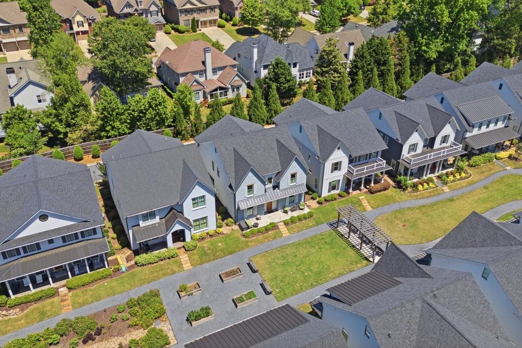 1822 Commons Circle