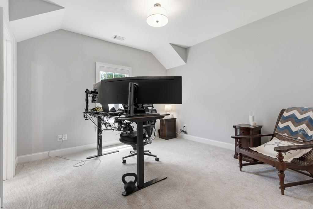 1822 Commons Circle