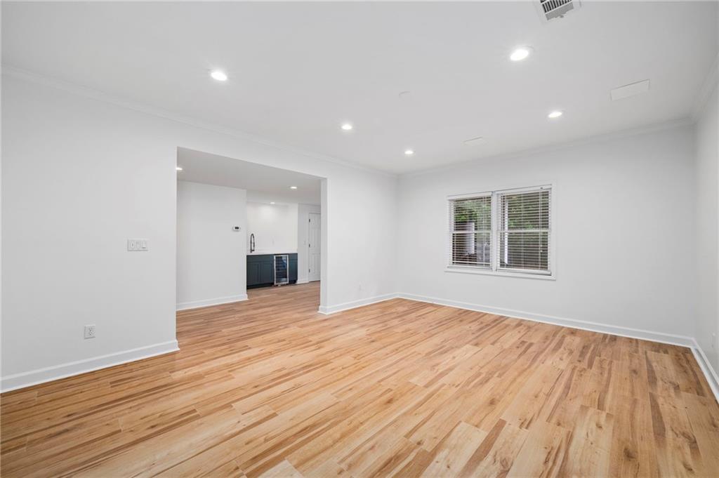 210 Hamilton Way