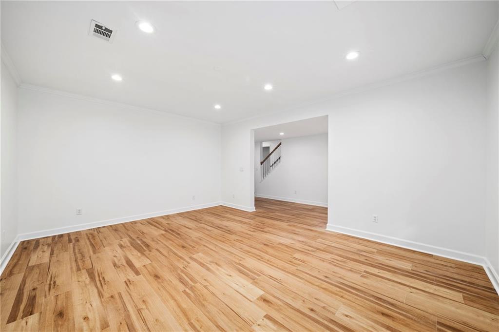 210 Hamilton Way