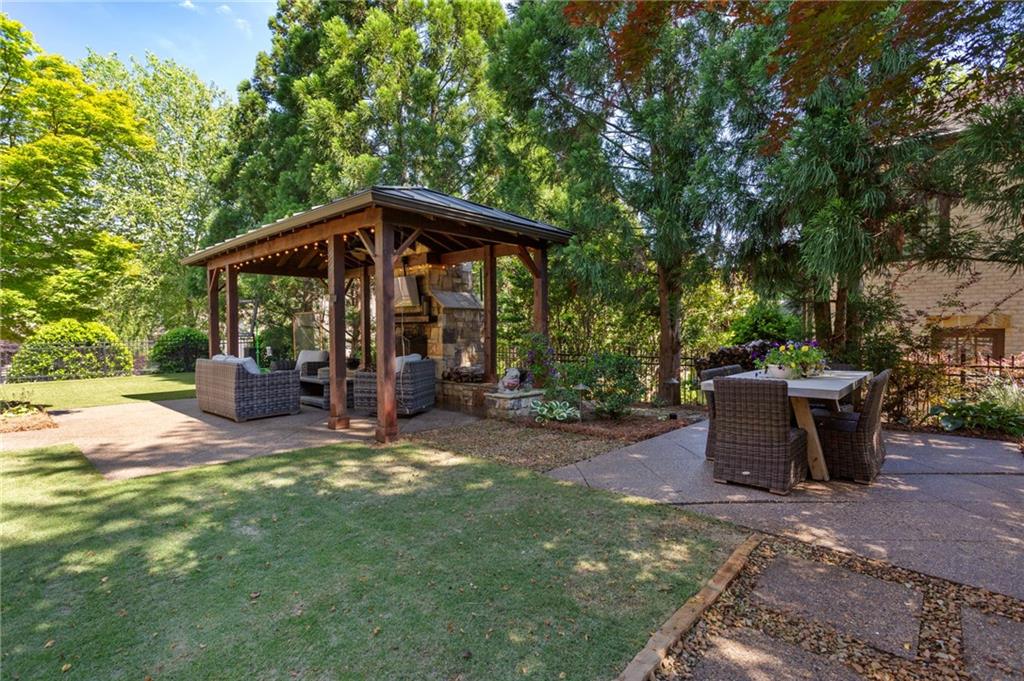 1020 Stonegrove Lane