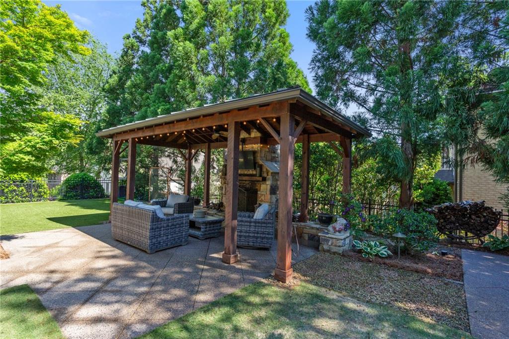 1020 Stonegrove Lane