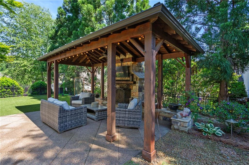 1020 Stonegrove Lane