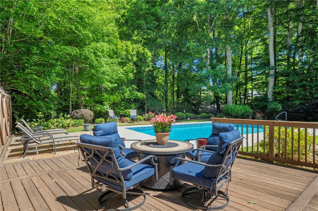 4094 Candler Lake Court NE