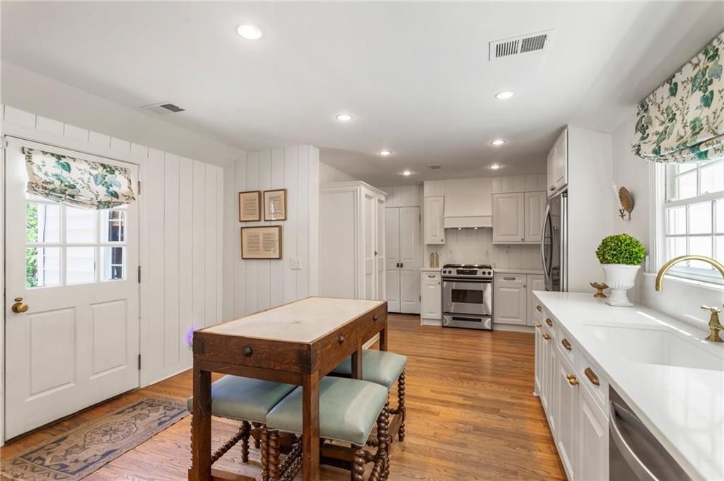 764 Wesley Drive