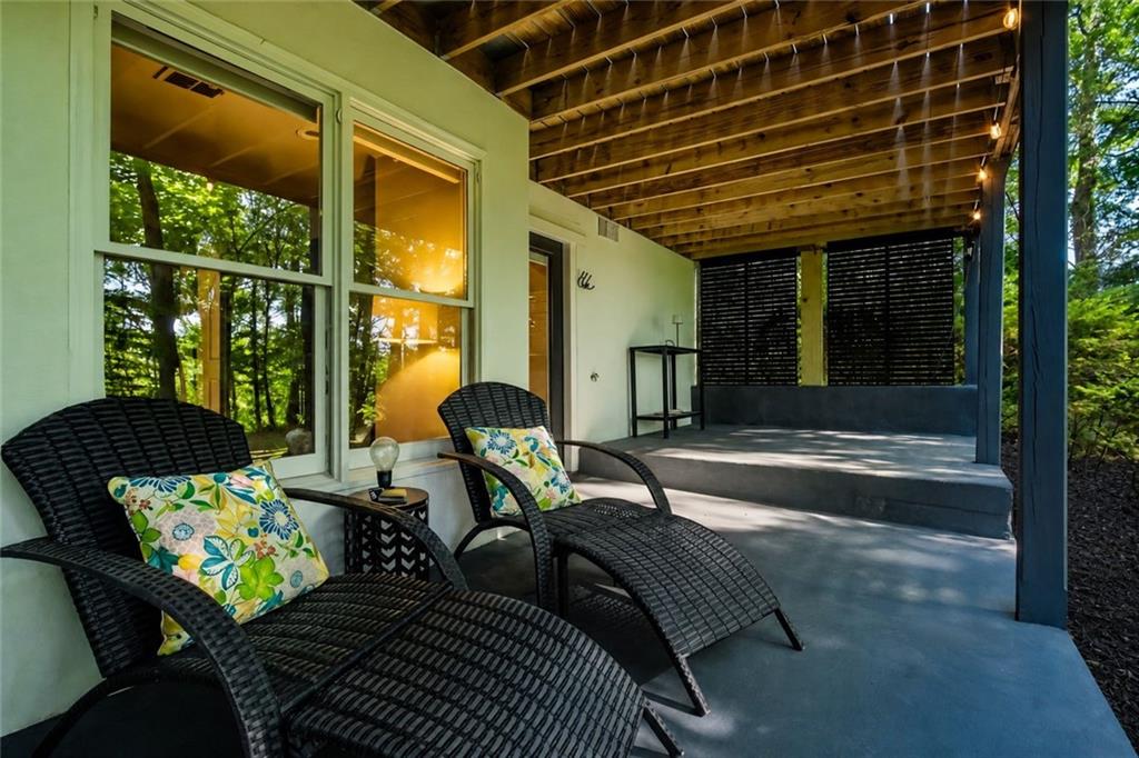 39 Plantation Drive NE