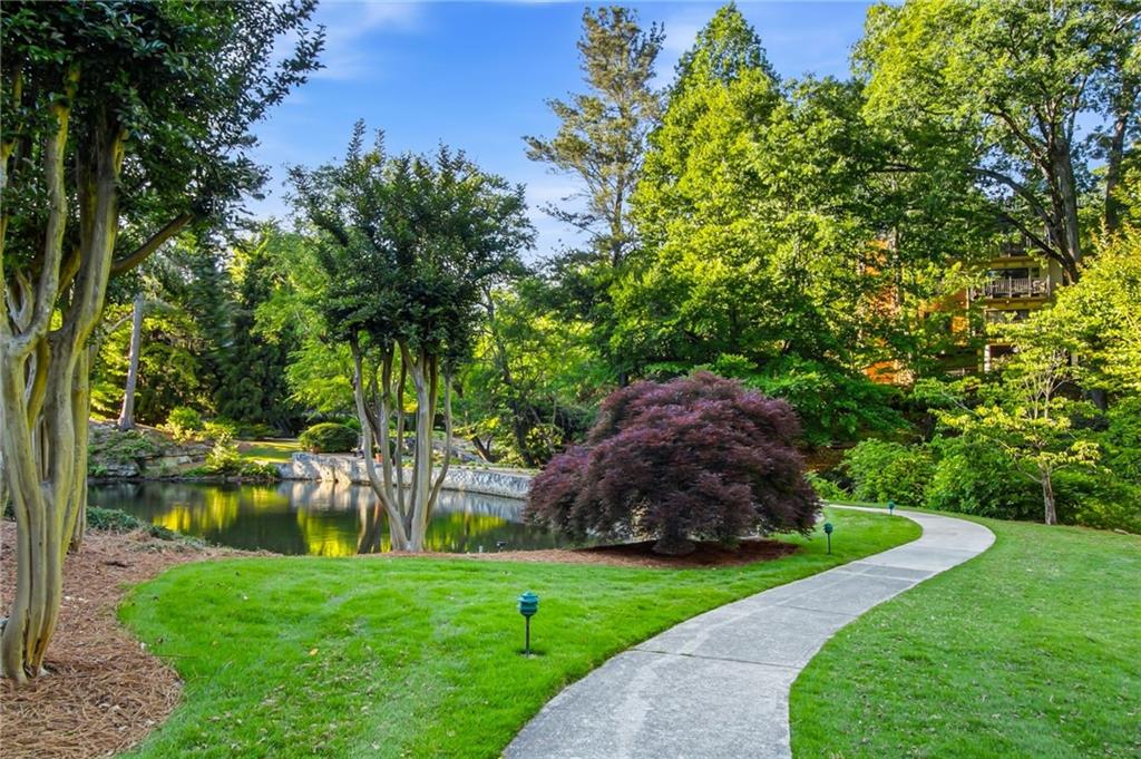 39 Plantation Drive NE