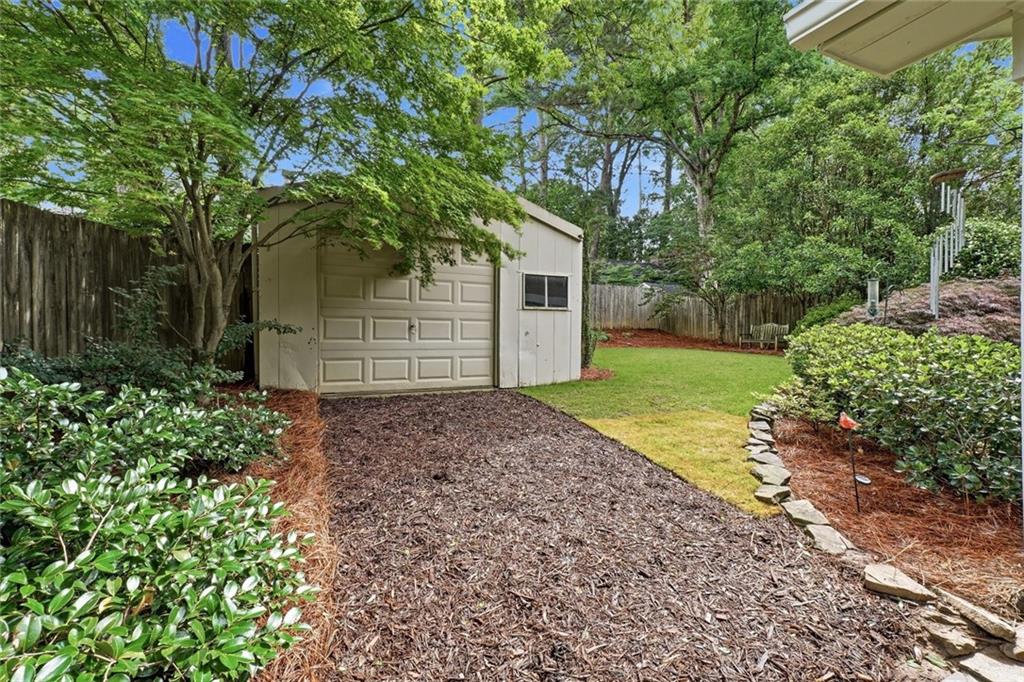 2132 Fairhaven Circle NE