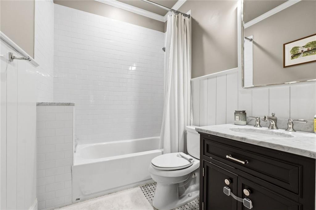 2132 Fairhaven Circle NE