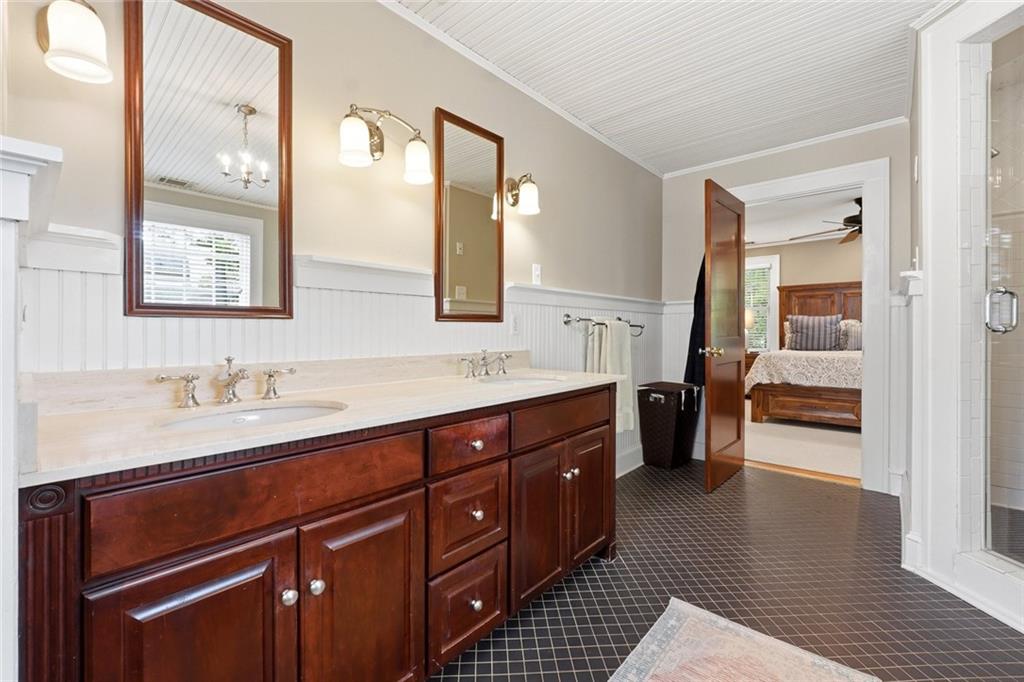 2132 Fairhaven Circle NE